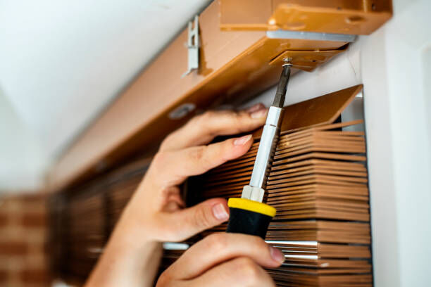 Custom Blinds Fitting